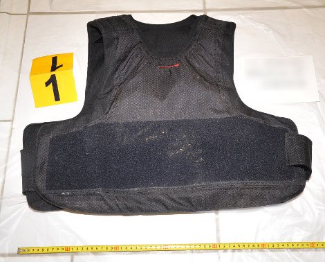 Ο οπλισμός που είχαν στην κατοχή τους οι τέσσερις συλληφθέντες [εικόνες]  | iefimerida.gr 5