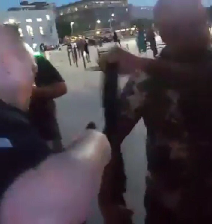 Μακελειό στο Ντάλας: Η σύγχυση με τη φωτογραφία του «φερόμενου ως υπόπτου» [εικόνες & βίντεο] | iefimerida.gr 5