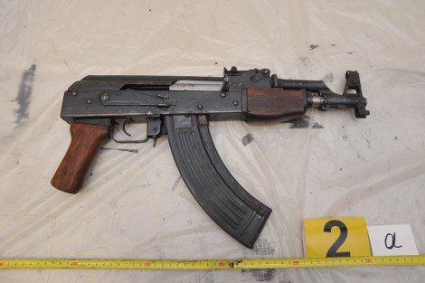 Ολος ο οπλισμός που βρέθηκε στο αυτοκίνητο στα Εξάρχεια [εικόνες] | iefimerida.gr 7