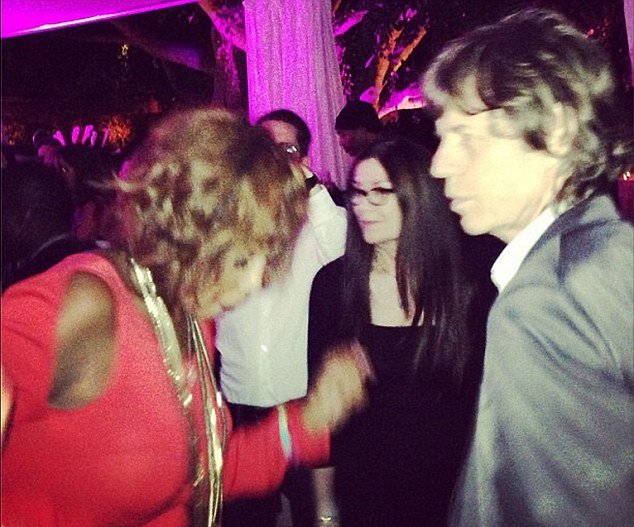 Όταν η Όπρα τα σπάει με τον Μικ Τζάγκερ-Η βασίλισσα του τοκ σόου πέρασε ένα Σαββατοκύριακο με τον γερόλυκο της ροκ [εικόνες] | iefimerida.gr 0