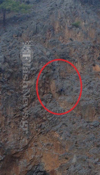 Νεκρός ορειβάτης στα Σφακιά Κρήτης [εικόνες]  | iefimerida.gr 2