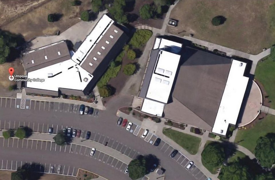 Μακελειό σε κολέγιο στο Ορεγκον: Πάνω από 13 νεκροί - Νεκρός ο δράστης [εικόνες & βίντεο] | iefimerida.gr 4