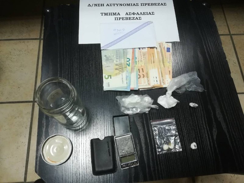 Εξαρθρώθηκαν 2 εγκληματικές οργανώσεις στην Πρέβεζα που είχαν τον ίδιο αρχηγό [εικόνες] | iefimerida.gr 3