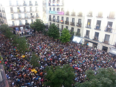 Η Κοντσίτα άνοιξε τις εκδηλώσεις υπέρ των ομοφυλοφίλων στη Μαδρίτη [βίντεο & εικόνες] | iefimerida.gr 2