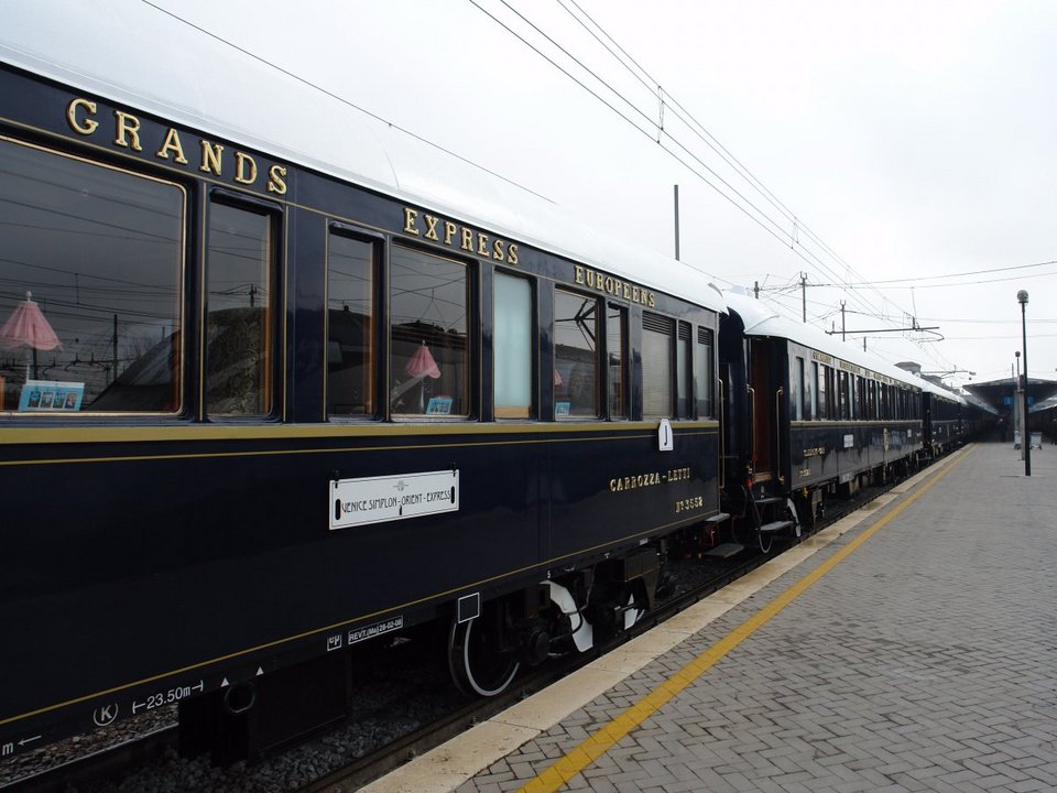 Στις ράγες της χλιδής -Ταξιδεύοντας με πεντάστερα τρένα [εικόνες] | iefimerida.gr 4