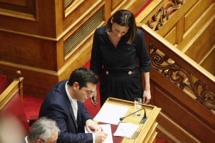 Καρέ-καρέ η ορκωμοσία της νέας Βουλής -Οι τρεις όρκοι και ο απών [εικόνες & βίντεο] | iefimerida.gr 28