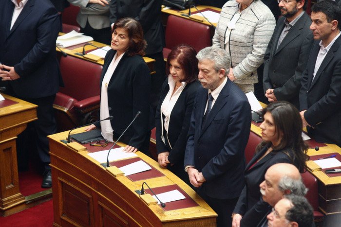 Καρέ-καρέ η ορκωμοσία της νέας Βουλής -Οι τρεις όρκοι και ο απών [εικόνες & βίντεο] | iefimerida.gr 34