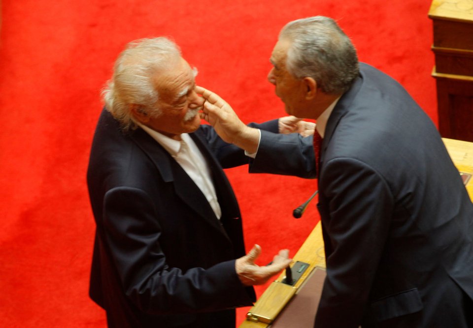 Το backstage της σημερινής ορκωμοσίας στη Βουλή [εικόνες] | iefimerida.gr 1