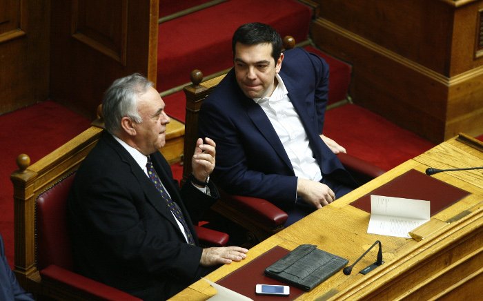 Καρέ-καρέ η ορκωμοσία της νέας Βουλής -Οι τρεις όρκοι και ο απών [εικόνες & βίντεο] | iefimerida.gr 10