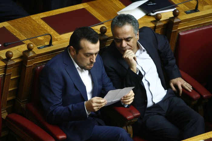 Καρέ-καρέ η ορκωμοσία της νέας Βουλής -Οι τρεις όρκοι και ο απών [εικόνες & βίντεο] | iefimerida.gr 22