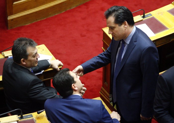 Καρέ-καρέ η ορκωμοσία της νέας Βουλής -Οι τρεις όρκοι και ο απών [εικόνες & βίντεο] | iefimerida.gr 15