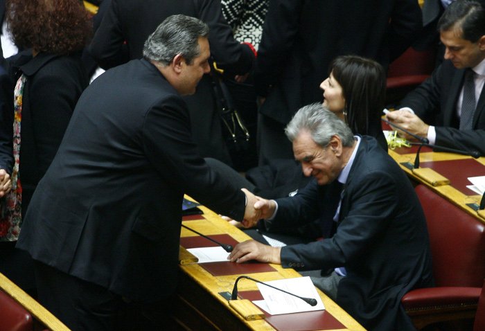 Καρέ-καρέ η ορκωμοσία της νέας Βουλής -Οι τρεις όρκοι και ο απών [εικόνες & βίντεο] | iefimerida.gr 13