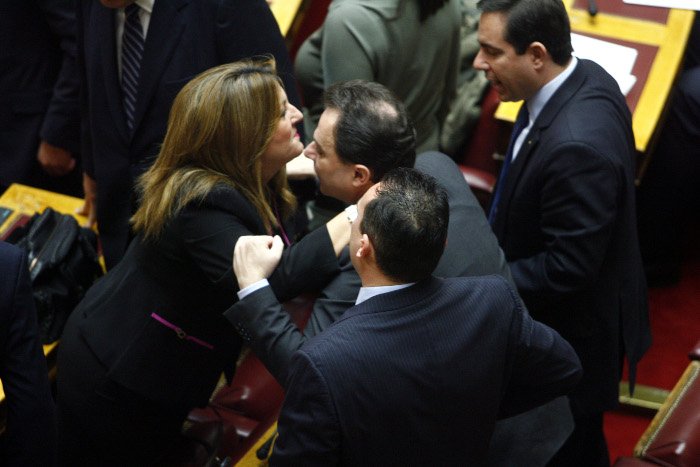 Καρέ-καρέ η ορκωμοσία της νέας Βουλής -Οι τρεις όρκοι και ο απών [εικόνες & βίντεο] | iefimerida.gr 5