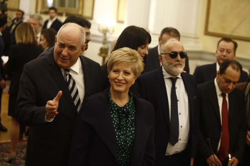Ορκίστηκαν οι νέοι υπουργοί της κυβέρνησης [εικόνες] | iefimerida.gr 1