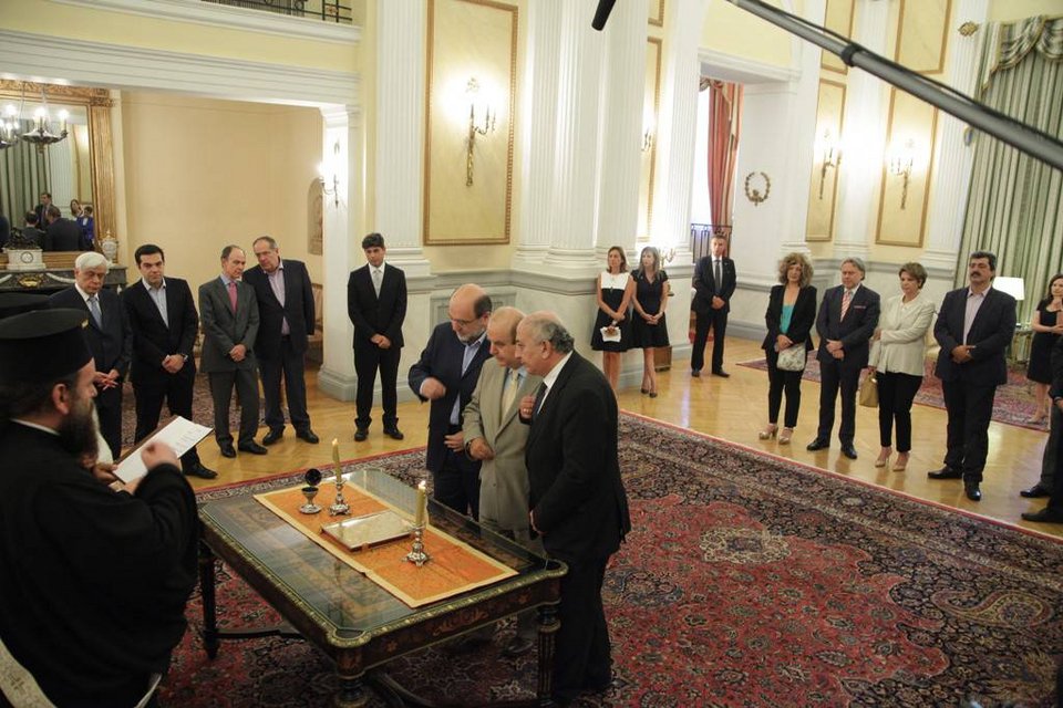 To παρασκήνιο της ορκωμοσίας: Η έκπληξη Χαϊκάλη, η χαρά του Κατρούγκαλου και η βλοσυρή ματιά του Πολάκη [εικόνες] | iefimerida.gr 3