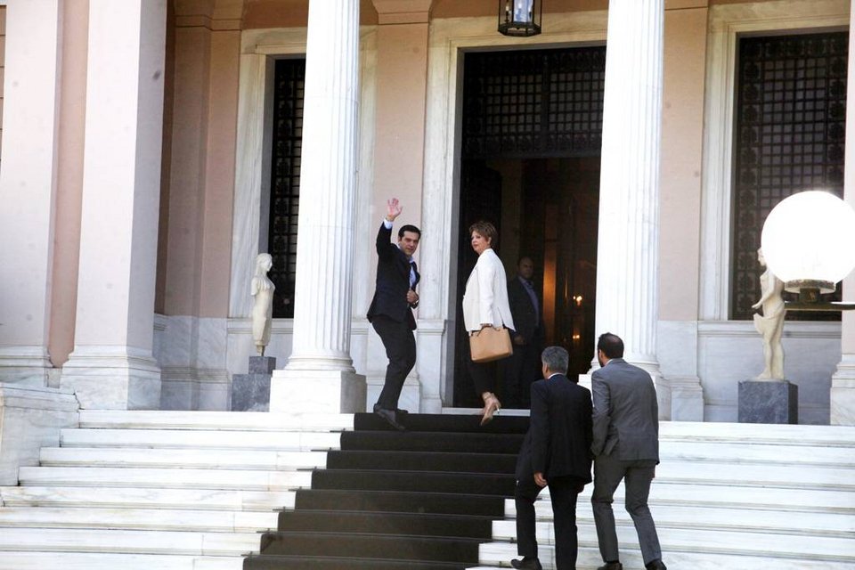 To παρασκήνιο της ορκωμοσίας: Η έκπληξη Χαϊκάλη, η χαρά του Κατρούγκαλου και η βλοσυρή ματιά του Πολάκη [εικόνες] | iefimerida.gr 9