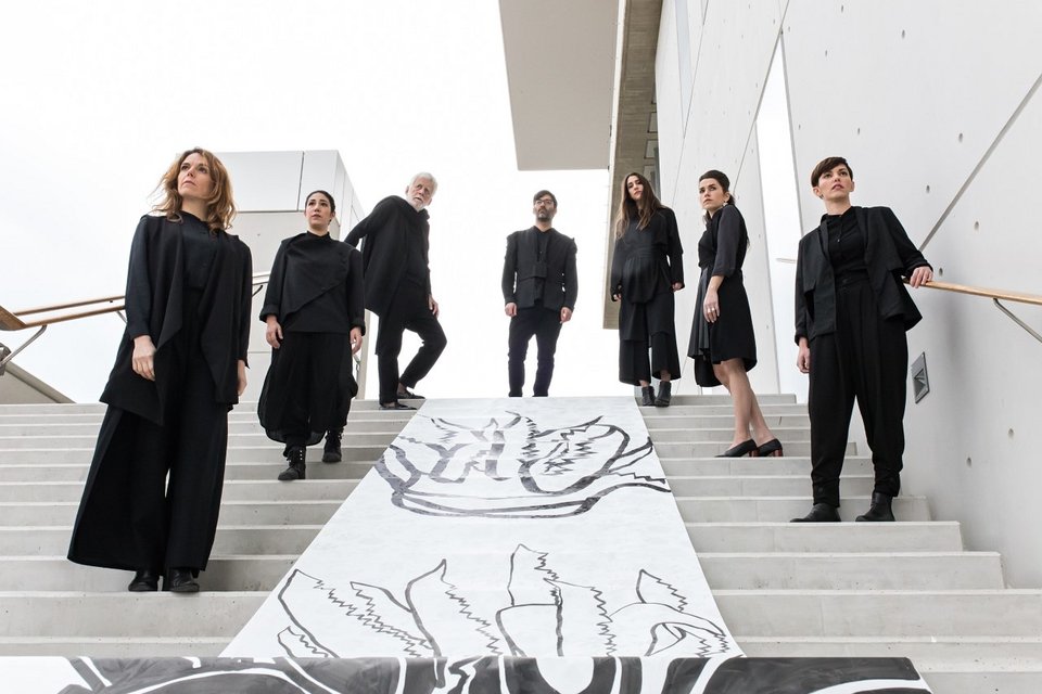 Στη Λυρική μία παράσταση μεταξύ όπερας, μουσικού θεάτρου και site-specific performance [εικόνες] | iefimerida.gr 0