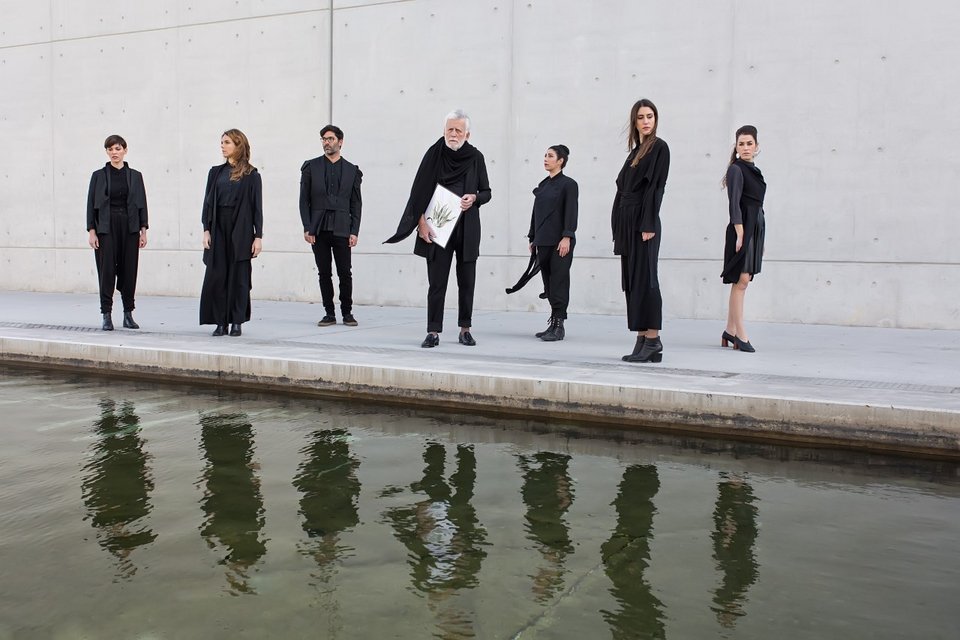 Στη Λυρική μία παράσταση μεταξύ όπερας, μουσικού θεάτρου και site-specific performance [εικόνες] | iefimerida.gr 1