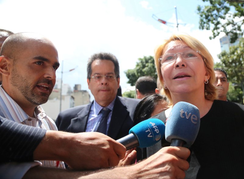 Βενεζουέλα: Οι δυνάμεις του Μαδούρο καταδιώκουν τους κινηματίες [εικόνες & βίντεο]  | iefimerida.gr 5