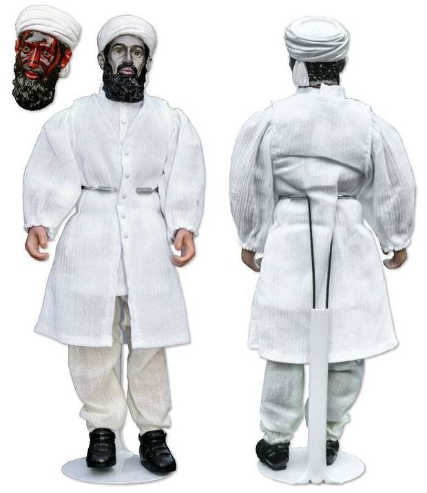 Δημοπρατείται η κούκλα με τον Μπιν Λάντεν... διάβολο [εικόνες] | iefimerida.gr 0