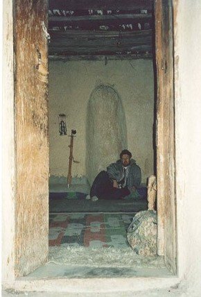 Το αρχηγείο του Μπιν Λάντεν -Σπάνιο υλικό από το κρησφύγετο του αρχηγού της Αλ Κάιντα [εικόνες] | iefimerida.gr 16