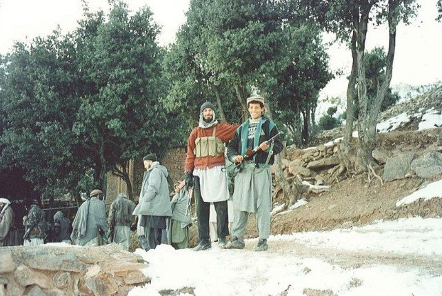 Το αρχηγείο του Μπιν Λάντεν -Σπάνιο υλικό από το κρησφύγετο του αρχηγού της Αλ Κάιντα [εικόνες] | iefimerida.gr 18