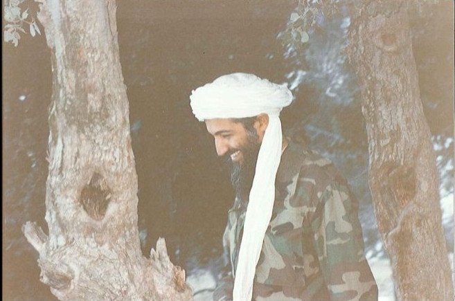 Το αρχηγείο του Μπιν Λάντεν -Σπάνιο υλικό από το κρησφύγετο του αρχηγού της Αλ Κάιντα [εικόνες] | iefimerida.gr 24