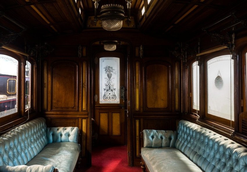 Στη ΔΕΘ το βασιλικό βαγόνι του Γεωργίου Α' -Με μετάξια, χαλκό και έβενο [εικόνες]  | iefimerida.gr 2