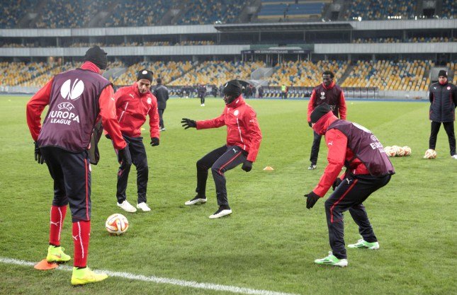 Ολοκλήρωσε την προετοιμασία του ο Ολυμπιακός ενόψει Ντνίπρο - Ξέρει την 11άδα ο Περέιρα [εικόνες] | iefimerida.gr 1