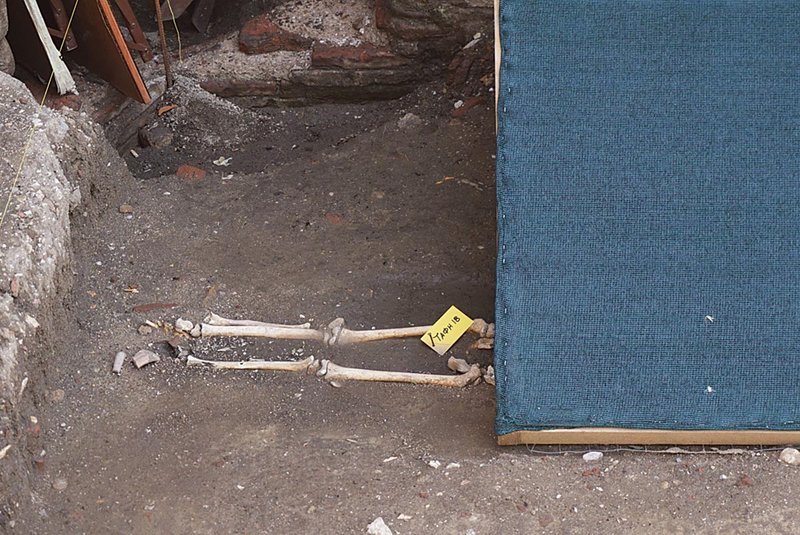 Κομοτηνή: Βρέθηκαν ανθρώπινα οστά σε αρχαιολογικές ανασκαφές [εικόνες] | iefimerida.gr 2