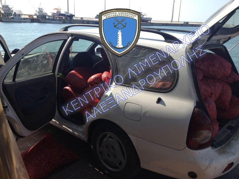 Κατάσχεση ακατάλληλων οστράκων -4 συλλήψεις [εικόνες]  | iefimerida.gr 1