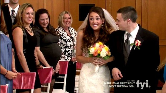 Νοσοκόμα κουράστηκε από τα πολλά «όχι» και παντρεύτηκε τον πρώτο τυχόντα [εικόνες] | iefimerida.gr 2