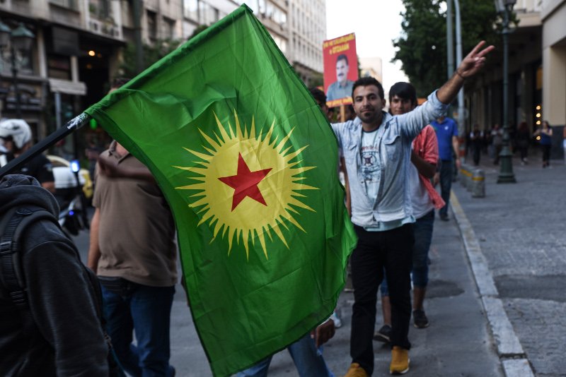 Πορεία Κούρδων στο κέντρο της Αθήνας για την απελευθέρωση του Οτσαλάν [εικόνες] | iefimerida.gr 7