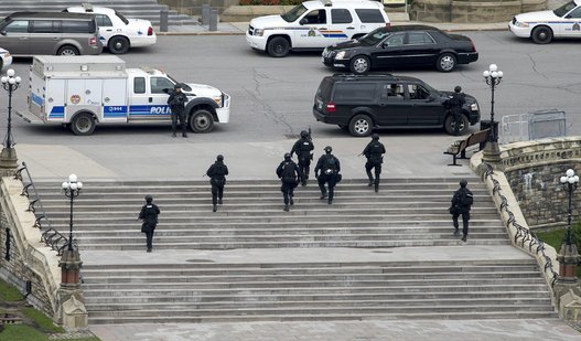 Αυτός σκόρπισε τον θάνατο στo Κοινοβούλιο του Καναδά: Εχει ασπαστεί το Ισλάμ και είχε συλληφθεί στο παρελθόν [εικόνες] | iefimerida.gr 10