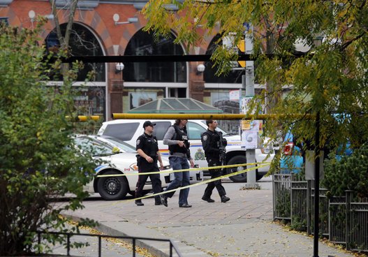 Αυτός σκόρπισε τον θάνατο στo Κοινοβούλιο του Καναδά: Εχει ασπαστεί το Ισλάμ και είχε συλληφθεί στο παρελθόν [εικόνες] | iefimerida.gr 6