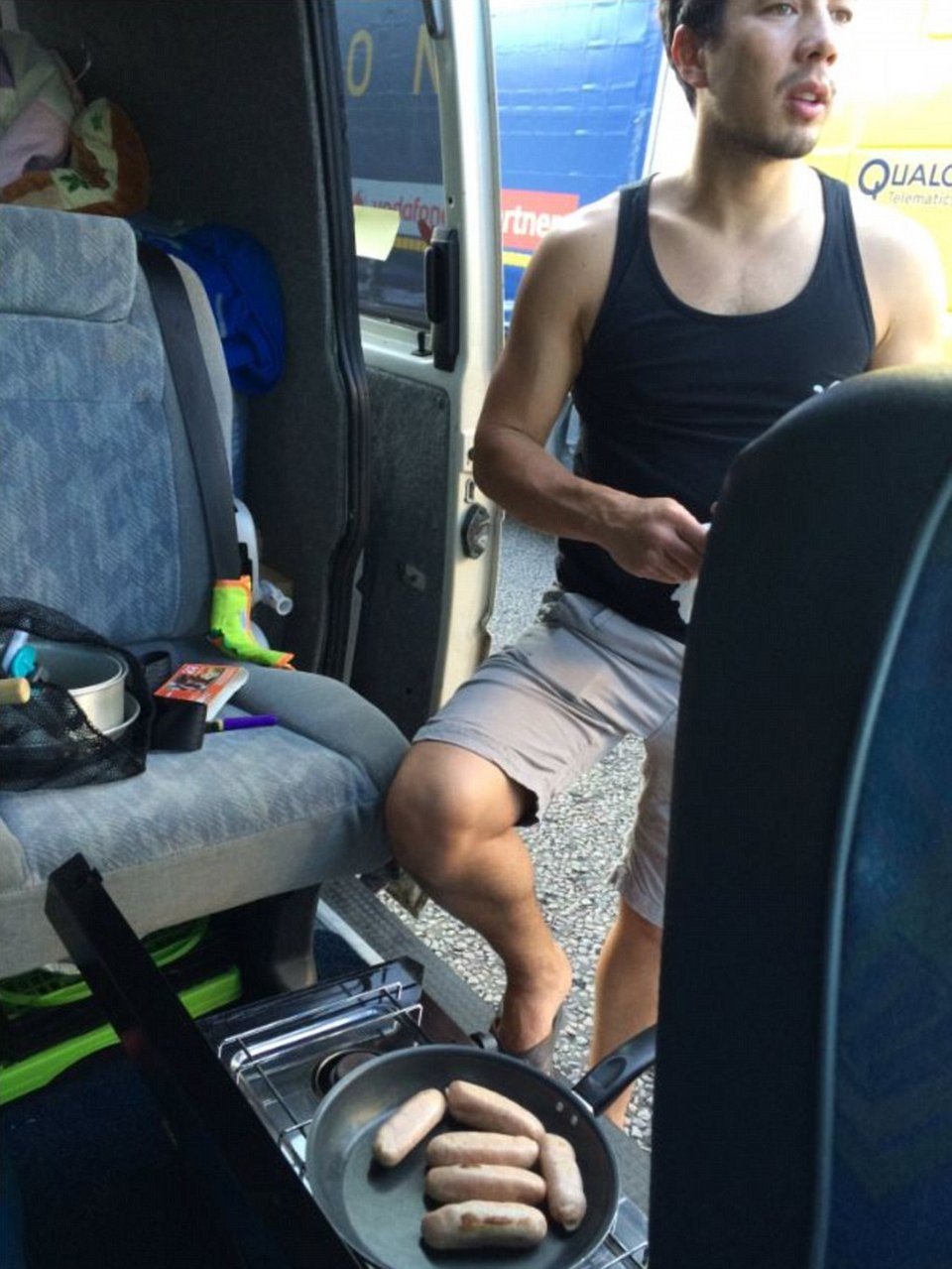 Ταλαιπωρία για 250.000 Βρετανούς που ταξίδευαν προς τη Γαλλία -Ουρές χλμ. λόγω ελέγχων [εικόνες] | iefimerida.gr 3