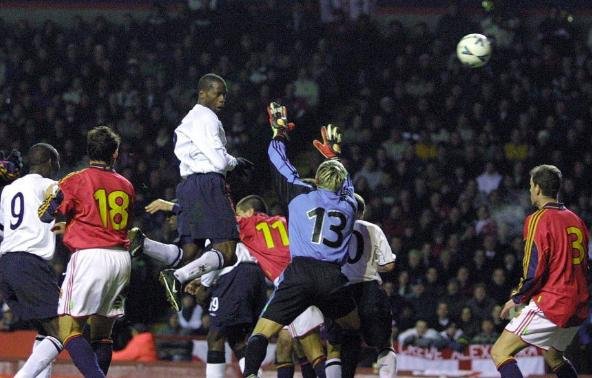 Πένθος στο αγγλικό ποδόσφαιρο - Πέθανε από ανακοπή 44χρονος πρώην διεθνής [εικόνες]  | iefimerida.gr 2