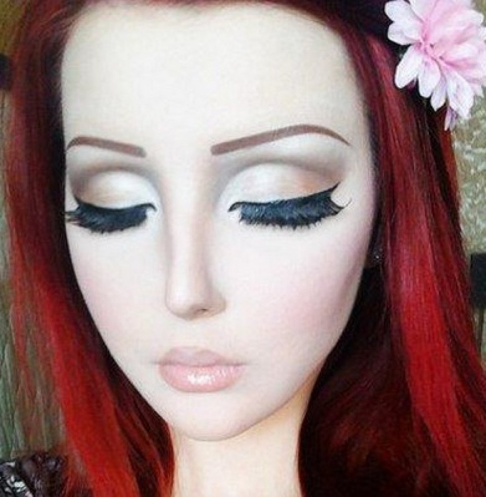 Η Oυκρανή που «μεταμορφώθηκε» σε κινούμενο σχέδιο [βίντεο & εικόνες] | iefimerida.gr 1