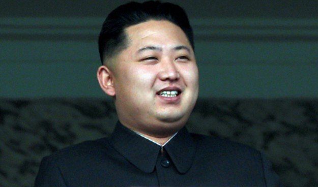 Απίστευτος νόμος στη Β. Κορέα: Βγήκαν στον δρόμο κομμωτές -Τους κουρεύουν όλους όπως τον Κιμ Γιονγκ Ουν [εικόνες] | iefimerida.gr 5