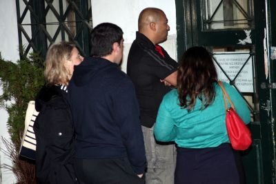 Η αγωνία της Ουρανίας Μιχαλολιάκου για την τύχη του πατέρα της -Η κόρη του αρχηγού της Χ.Α. και η σύζυγος ανέμεναν βουβές την απόφαση [εικόνες] | iefimerida.gr 0