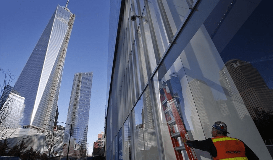 Ανοίγει τις πόρτες του ο πρώτος ουρανοξύστης που χτίστηκε στο «Σημείο Μηδέν» στο Μανχάταν [εικόνες+βίντεο] | iefimerida.gr 2