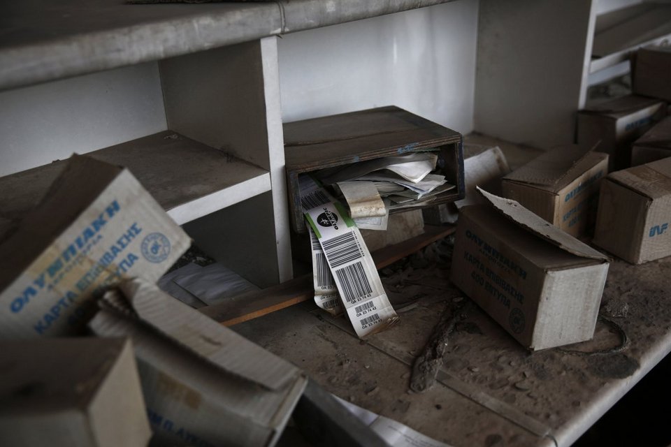 Ηταν κάποτε ένα αεροδρόμιο: Συγκλονιστικές φωτογραφίες του Business Insider από το ερειπωμένο Ελληνικό [εικόνες] | iefimerida.gr 9