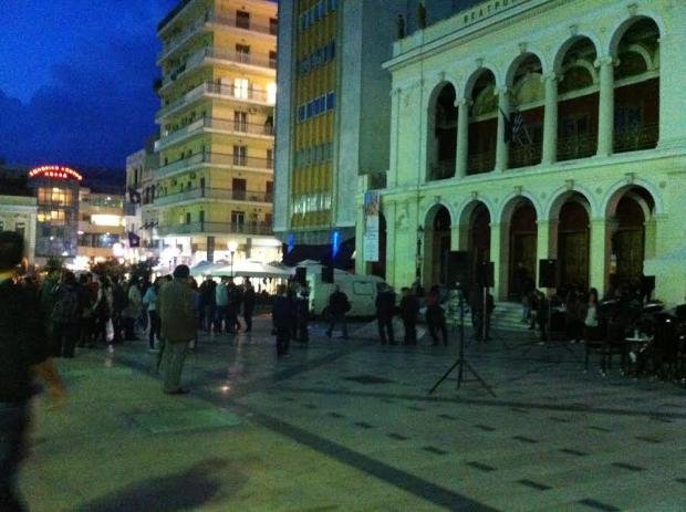 Επεισόδια σε Πάτρα, Βόλο και Θεσσαλονίκη στις πορείες για το Πολυτεχνείο [εικόνες&βίντεο] | iefimerida.gr 4