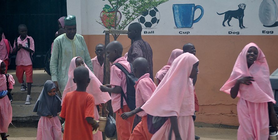 «Οι Ψαράδες» του Νιγηριανού Ομπιόμα Τσιγκόζι, από την Κύπρο, στα βραβεία Booker [εικόνες] | iefimerida.gr 0