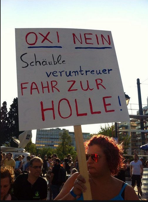 Πετροπόλεμος και χημικά στη συγκέντρωση του «Οχι» στο Σύνταγμα [εικόνες & βίντεο] | iefimerida.gr 4