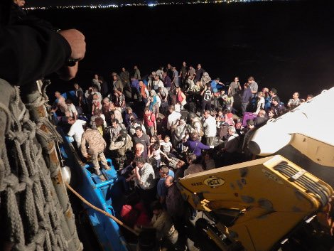 Τα ΟΥΚ στη Λιβύη: Καρέ καρέ η κινηματογραφική αποστολή διάσωσης των εγκλωβισμένων Ελλήνων [εικόνες] | iefimerida.gr 0