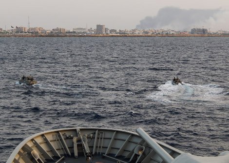 Τα ΟΥΚ στη Λιβύη: Καρέ καρέ η κινηματογραφική αποστολή διάσωσης των εγκλωβισμένων Ελλήνων [εικόνες] | iefimerida.gr 1