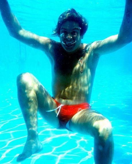 Ροκ σταρς με μαγιό – Όλα τα λεφτά Μπάουι και Ροντ Στιούαρντ [εικόνες] | iefimerida.gr 4