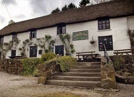 Η πιο παλιά παμπ της Βρετανίας είναι 1.000 ετών και βγαίνει στο σφυρί [εικόνες]  | iefimerida.gr 0