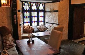 Η πιο παλιά παμπ της Βρετανίας είναι 1.000 ετών και βγαίνει στο σφυρί [εικόνες]  | iefimerida.gr 3